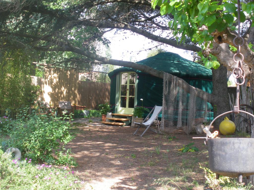Mira Ceti Yurt Panzió Sète Kültér fotó