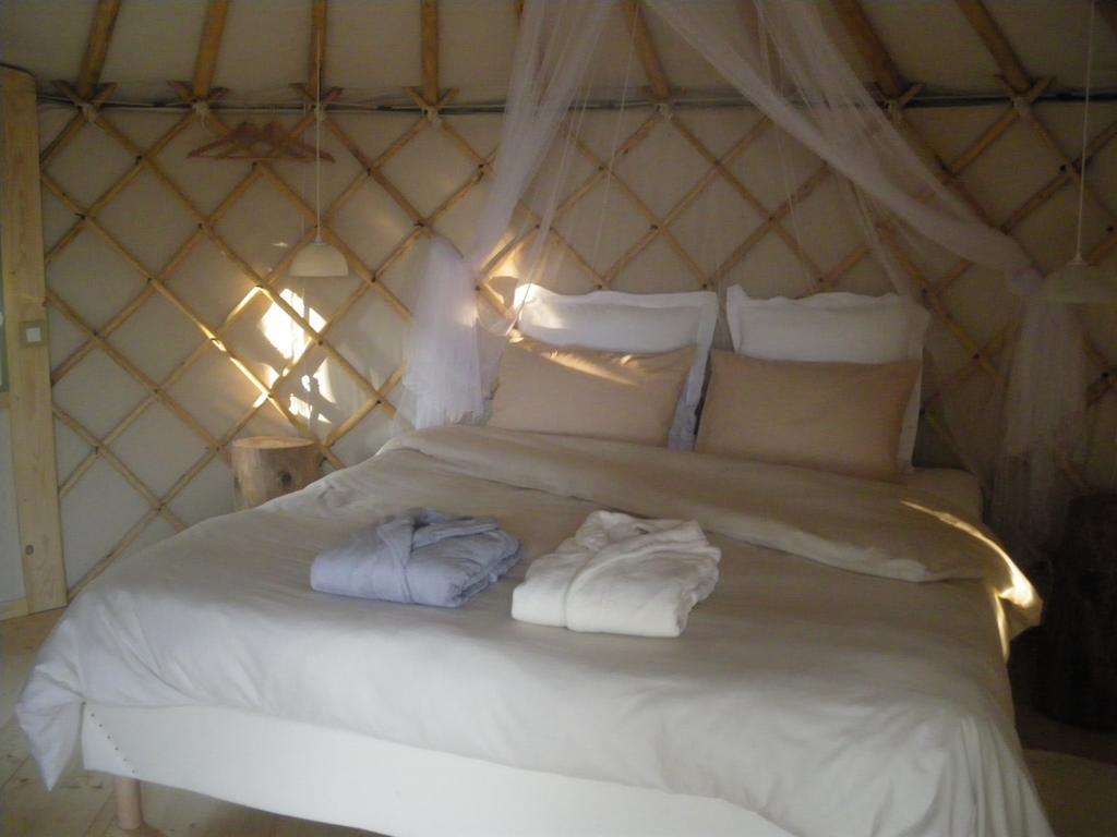 Mira Ceti Yurt Panzió Sète Kültér fotó