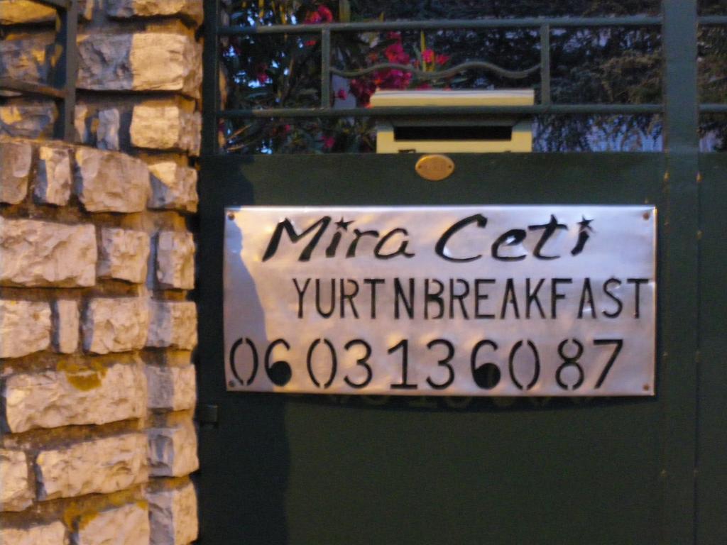 Mira Ceti Yurt Panzió Sète Kültér fotó